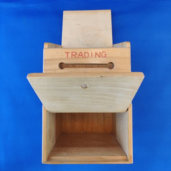 Vintage 1950s Wood Trading Stamps & Book Saver Box w/Flip Top - Picture 7 of 11
